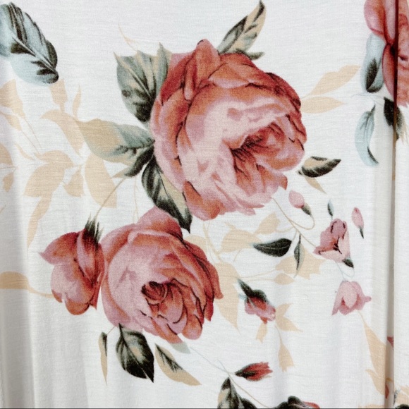 12 By Mon Ami Jumpsuit Spaghetti Strap Rose Floral Pattern - Picture 3 of 15